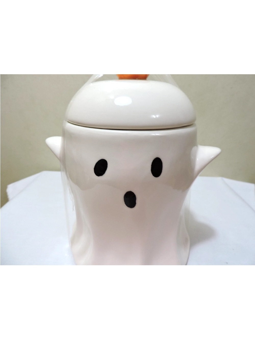 Charming Ceramic Ghost Halloween Canister Cookie Jar Trick Or Treat Jar NEW - Picture 6 of 7